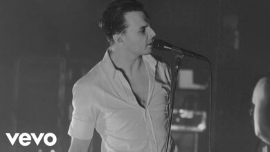 Hurts – Nothing Will Be Bigger Than Us Hurts – Nothing Will Be Bigger Than Us