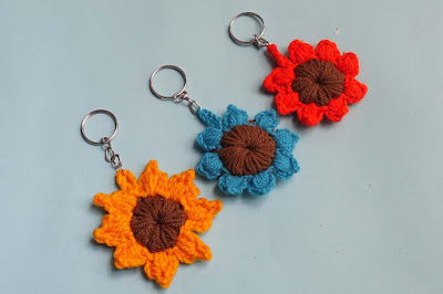 Crosia Free Pattern with Video Tutorials: Crochet Sunflower Keychain Free Pattern beginners Crosia Free Pattern with Video Tutorials: Crochet Sunflower Keychain Free Pattern beginners